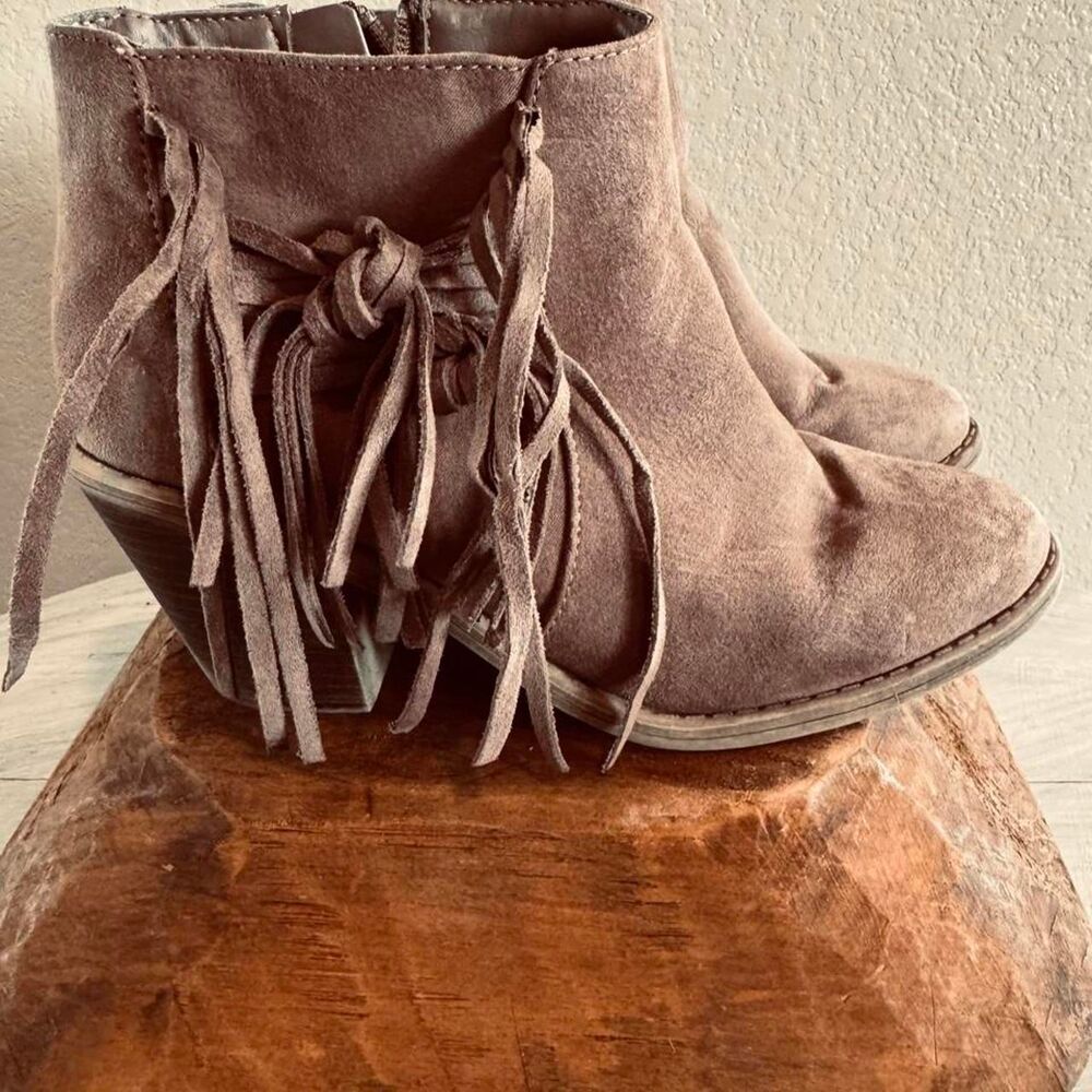Brown Suede Fringe Ankle Boots Women's US 8.5 Tie Up Western Boho Booties